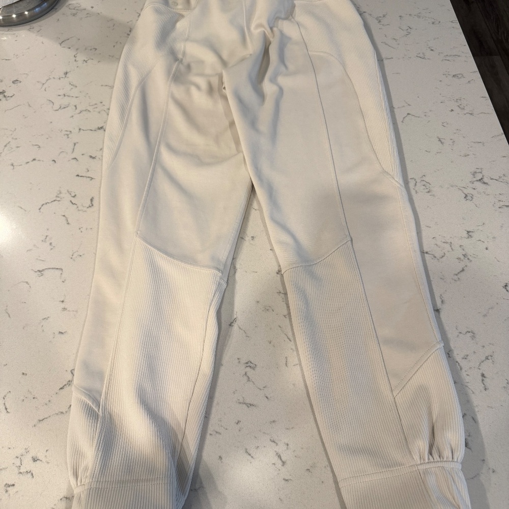 Lululemon Dance Studio Pants Size 4 Light Neutral